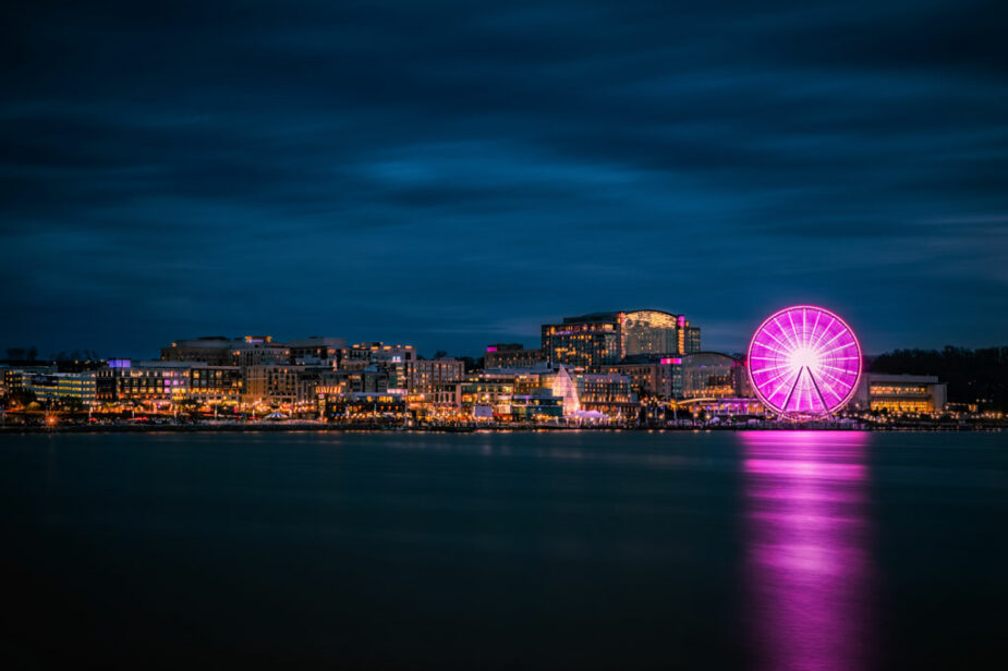 National-Harbor-Maryland-at-Night-Gaylord-Hotel-AS_408853135